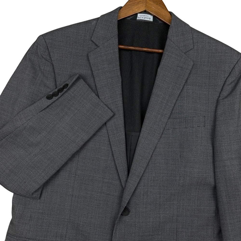 Jos A Bank Traveler Travel Tech Slim Fit Grey Check Wool Blend Sport Coat 44L